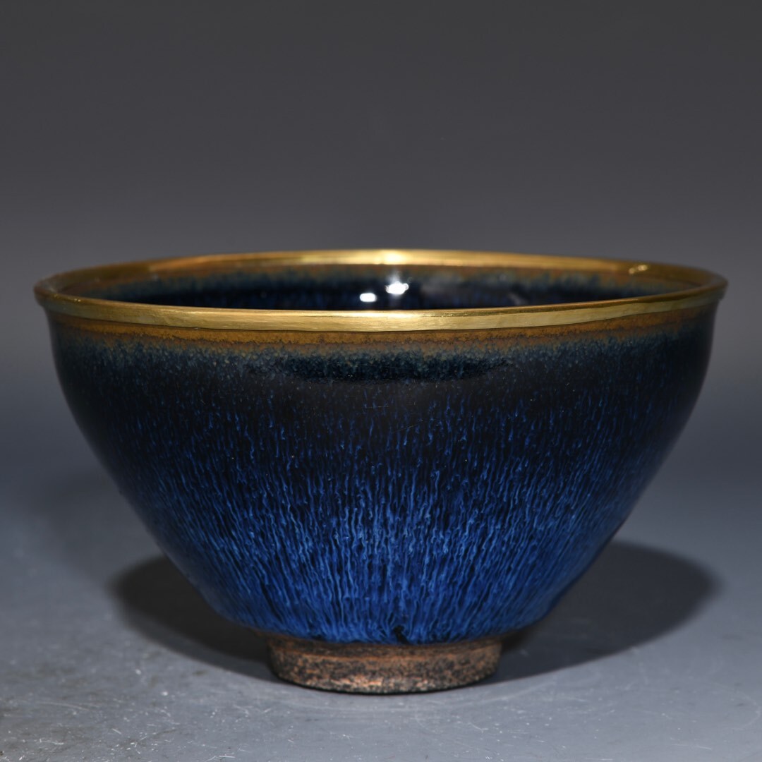 彫荷柄高足杯 磁器 家具 中国茶器 置物 現代工芸品 美術品 珍品旧蔵* 宋 建窯 建磁 包口曜變盞 手工拉胚 陶磁器 茶道具