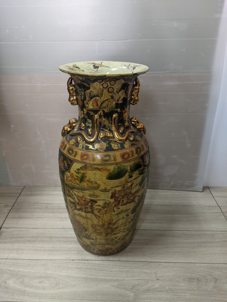 中国美術　色絵　大花瓶　飾り壺　金彩　アンティーク 中国美術 色絵 大花瓶 飾り壺 金彩 アンティーク （九谷焼 壺
