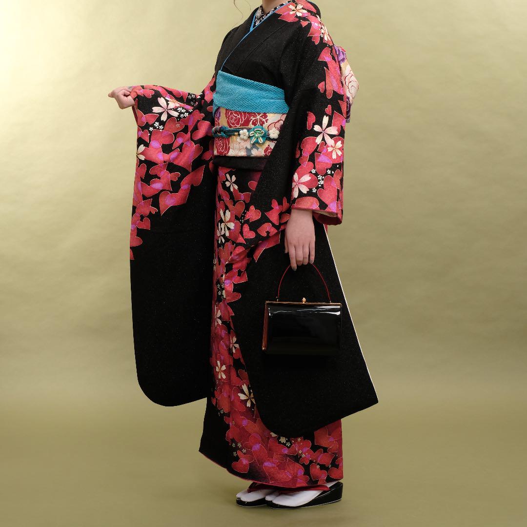 美品【豪華 銀通し】振袖  ハートに桜柄  ガード加工【大きめサイズ】 美品【豪華 銀通し】振袖 ハートに桜柄 ガード加工【大きめ