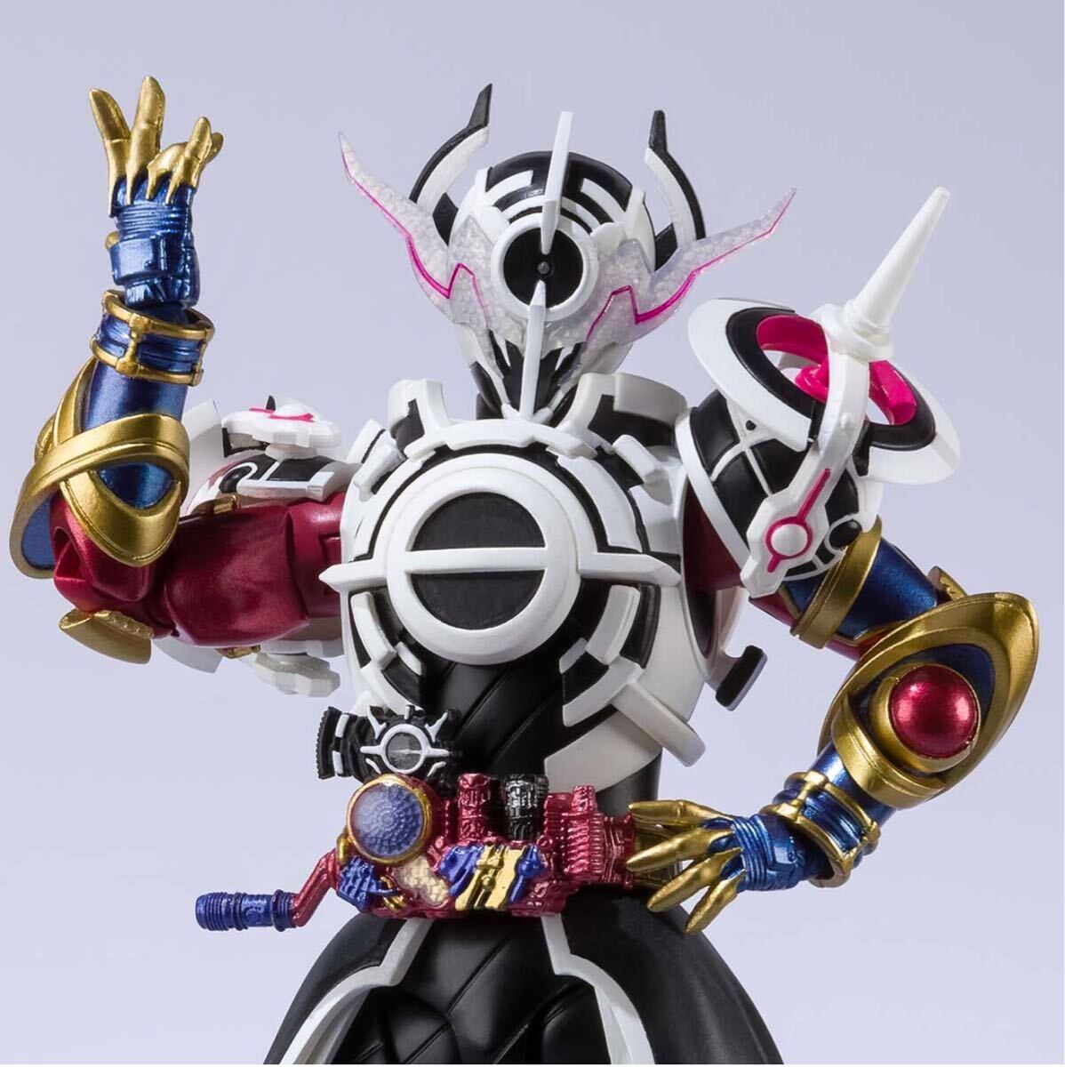 S.H.Figuarts シン・仮面ライダー & サイクロン号セット S.H.Figuarts 仮面ライダーエボル ブラックホールフォーム