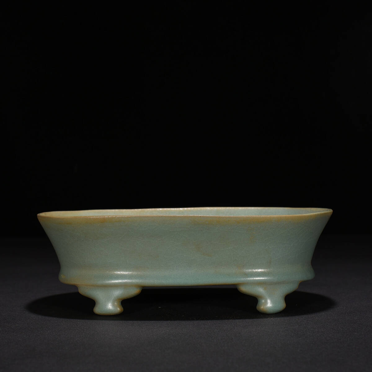 宋汝窯青釉鉄胎獅子油灯  装飾品 現代工芸品 美術品 置物 宋汝窯青釉鉄胎獅子油灯 装飾品 現代工芸品 美術品