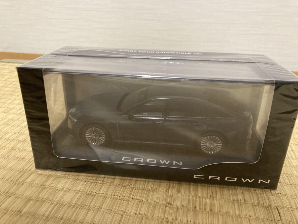 トヨタ 新型クラウンセダン ＨＥＶ カラーサンプルミニカー（1/30 スケール） トヨタ 新型クラウンセダン HEV カラーサンプルミニカー（1