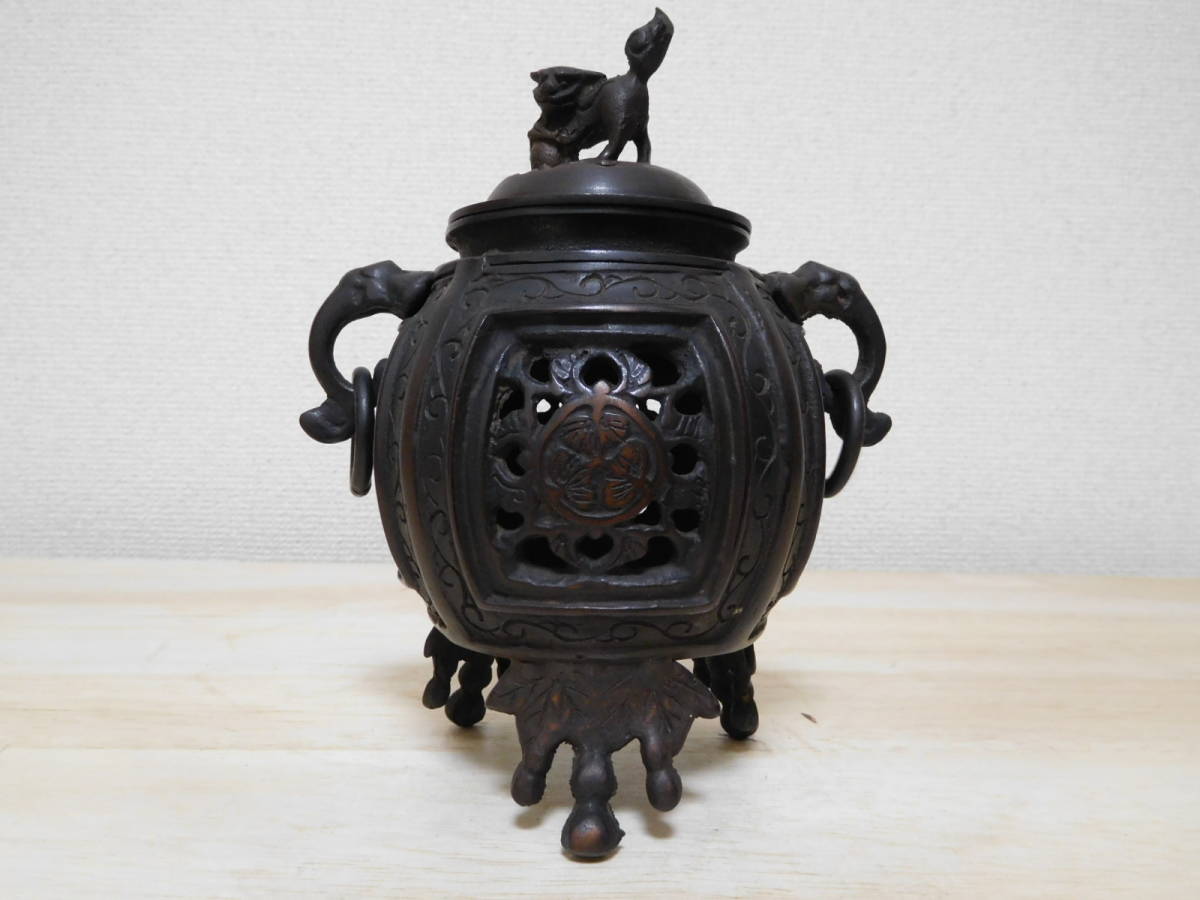 【 唐銅携行香炉 】　獅子蓋双耳三つ足　明～清古玩 唐銅携行香炉 】 獅子蓋双耳三つ足 明～清古玩