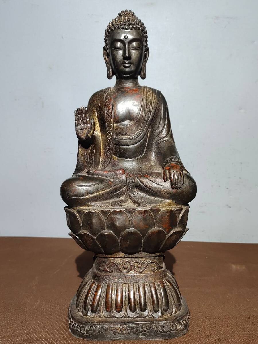佛像，古銅製，高39cm，骨董品，重1600克。 旧蔵 清 純銅泥金 仏像 釋迦牟尼仏 古銅 銅製品 銅器 極細工