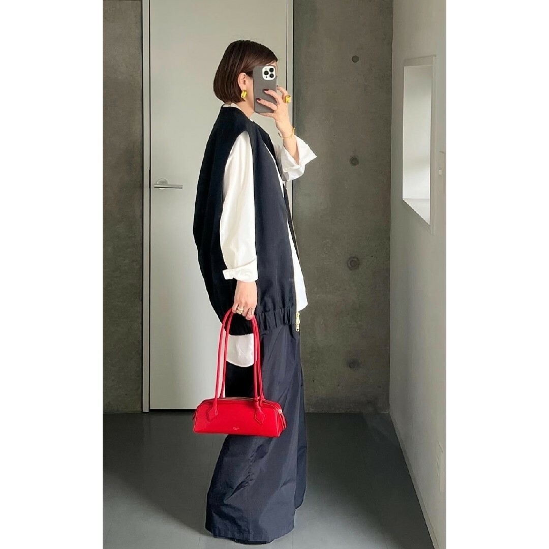 CHIEKO＋ round-back zip vest ブラック サイズ36 CHIEKO＋ round-back zip vest ブラック サイズ36（レビューの