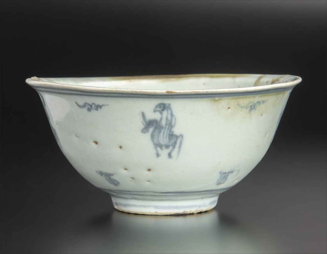 明 青花碗 中国 古美術（明 宣徳年製 太 陶磁器 青花斗彩龍紋梅