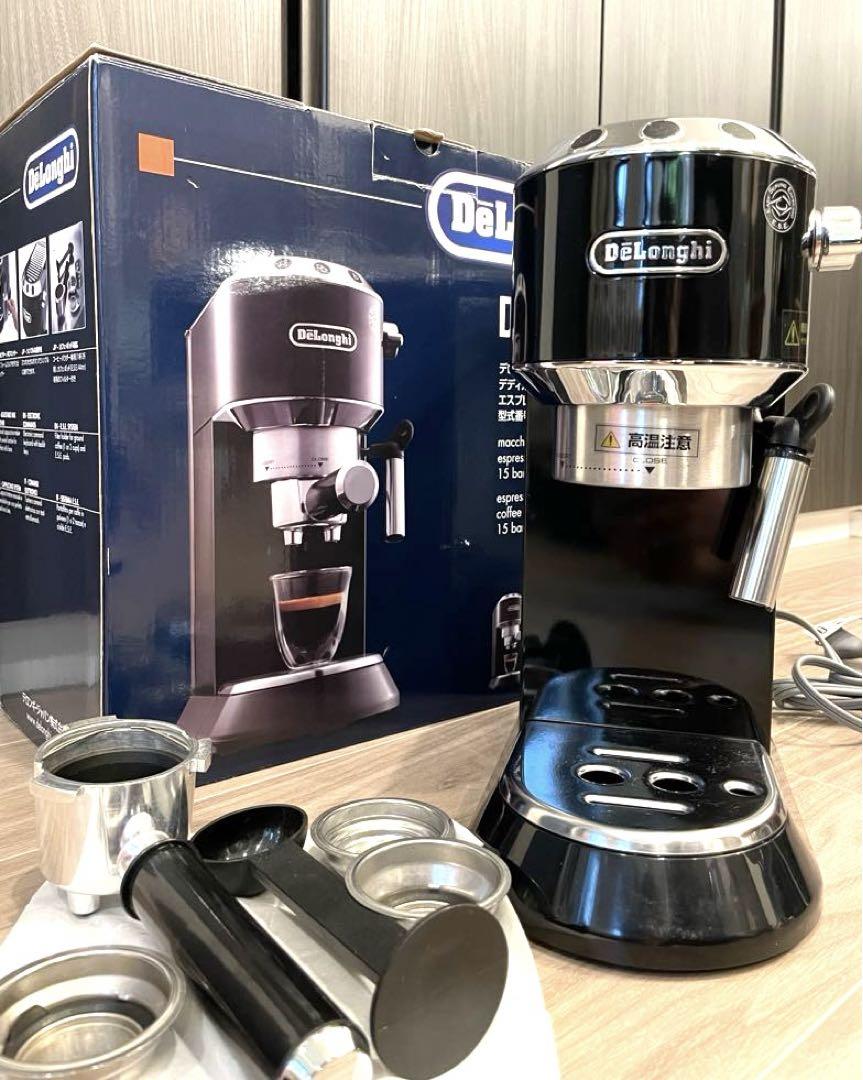 美品　De'Longhi エスプレッソマシン 黒 本日限定SALE エスプレッソ豆付き デロンギエスプレッソマシーン