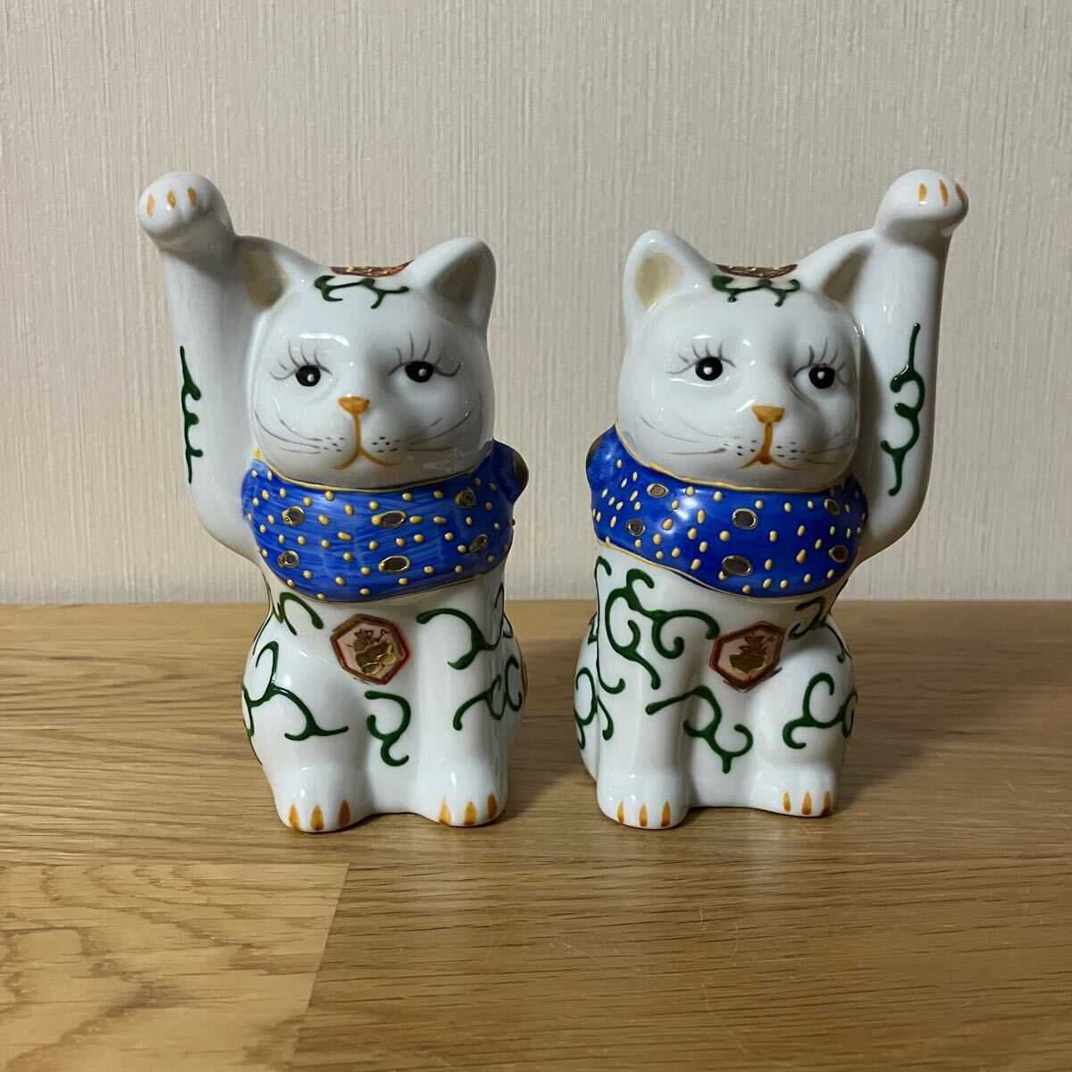 伊万里焼？　招き猫　ペア　アンティーク　骨董 伊万里焼？ 招き猫 ペア アンティーク 骨董 （伊万里焼 招き猫