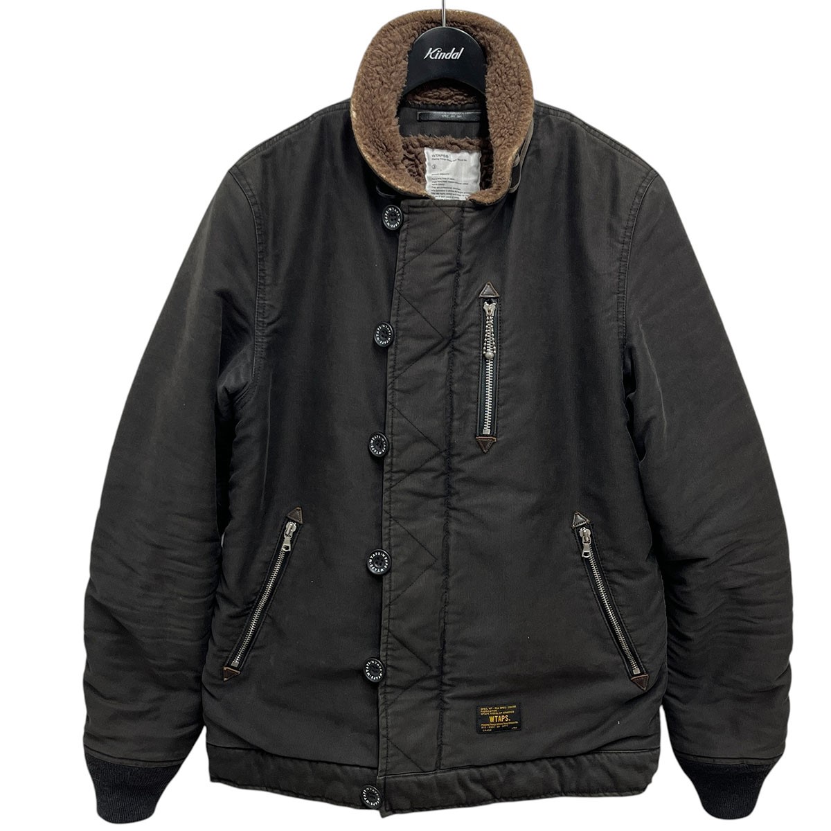 WTAPS ミリタリージャケット 黒 sacai と WTAPS が2度目のコラボレーション、ミリタリーを再解釈
