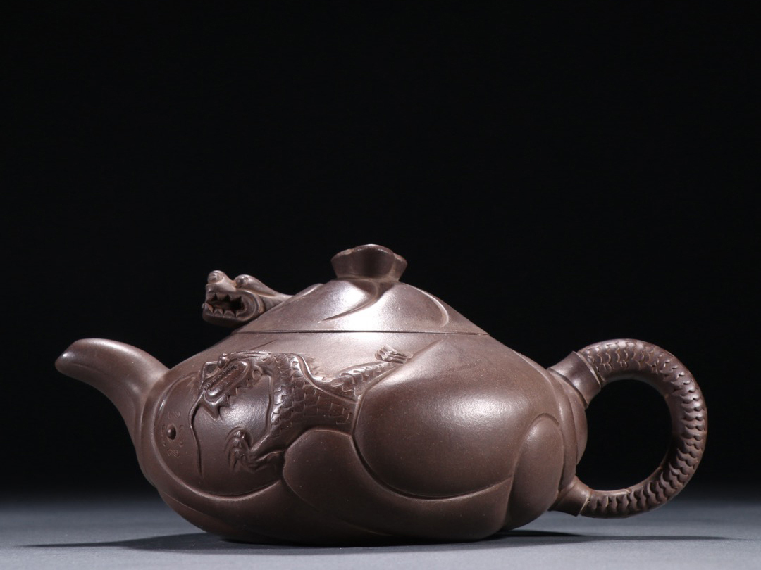 ◇御泓軒◇『後手急須 時代物 茶道具 魚化龍紋紫砂茶壺 朱可心製