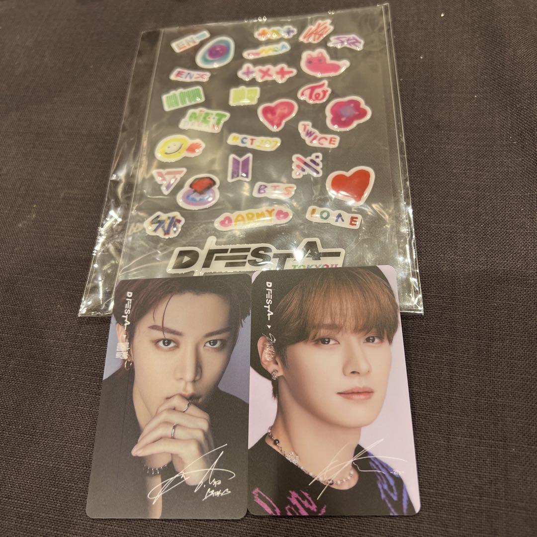 DFESTA トレカ＋シール(羽田空港)（新コンテンツ・グッズが多数