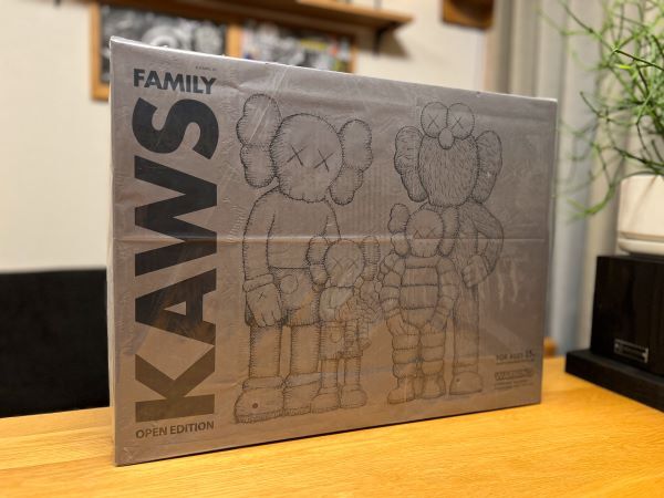 MEDICOM TOY KAWS FAMILY BROWN 未開封品 ☆MEDICOM TOY メディコムトイ KAWS カウズ FAMILY BROWN