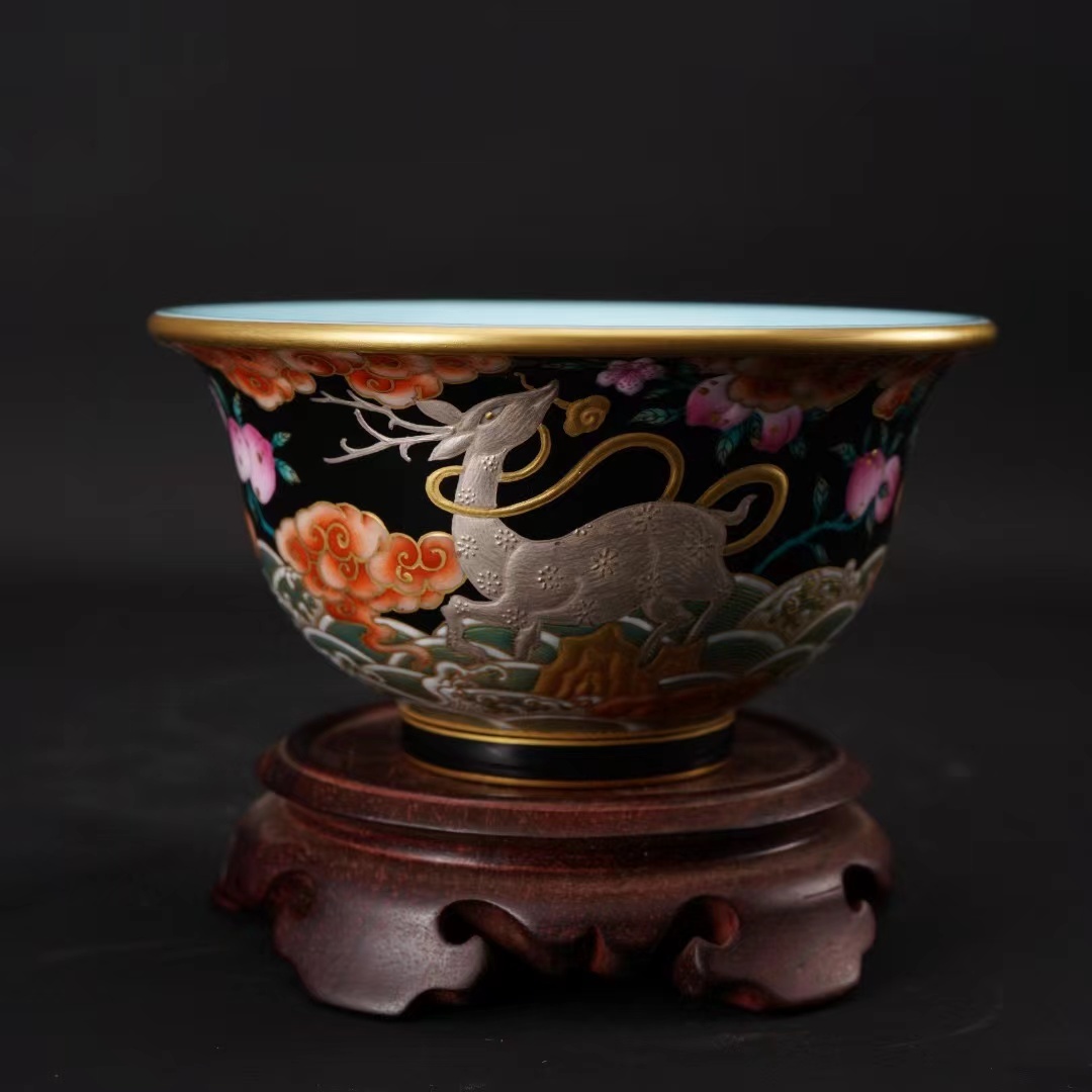 中国骨董品　中国清代宮廷蔵品　赤珊瑚ネックレス　中国古代宮廷官僚装身具　古賞物 清・宮廷御製・古高冰紫羅蘭翡翠彫・套装・腕輪・漆器盒・箱付