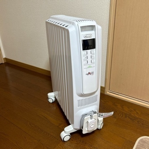 DeLonghi ドラゴン オイルヒーター　ddq0915-wh 引き取り限定 51ZCXpPgR5L._UF894,1000_QL80_.jpg