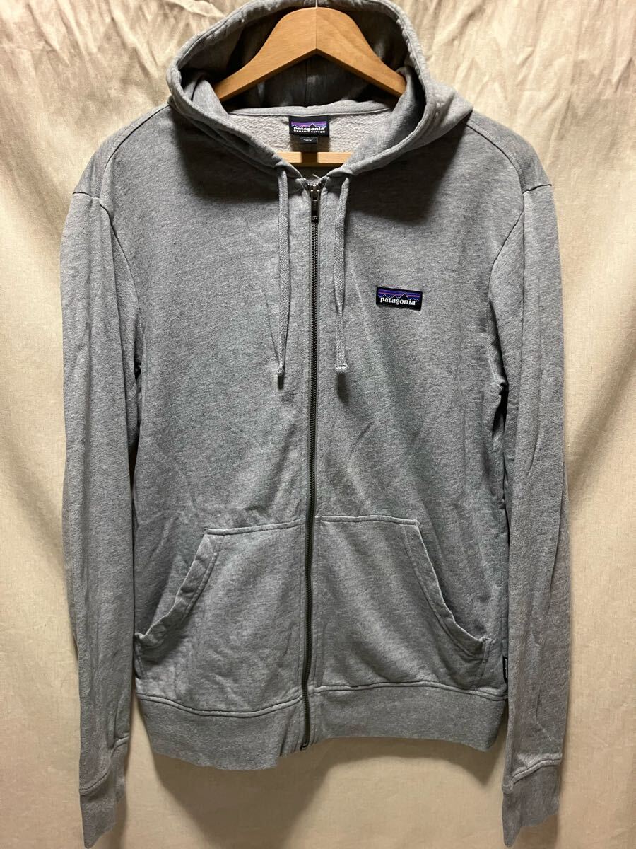 美品 patagonia フルジップフーディ S ジップパーカー SP18 廃番