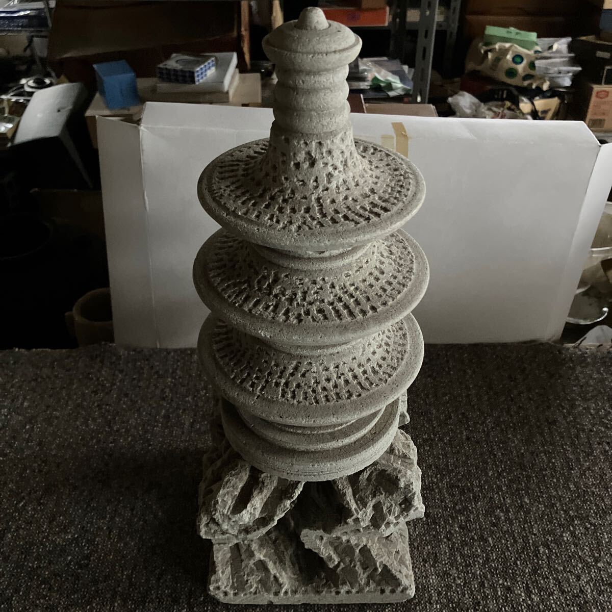 鹿沼大谷石　塔　工芸品　オブジェ　インテリア　和風　置物 鹿沼大谷石 塔 工芸品 オブジェ インテリア 和風 置物