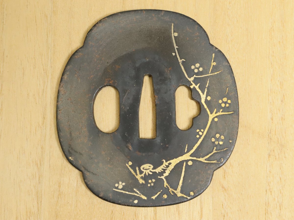 刀装具　鍔　肥後.象嵌竹梅図　素材.鉄製 刀装具 鍔 肥後.象嵌竹梅図 素材.鉄製の通販 by 誠心堂's shop