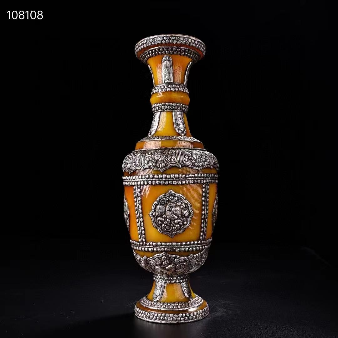 中国古美術・旧蔵·蔵伝工芸·蜜蝋包銀皮·吉祥八宝花瓶・文房具・インテリア・時代物 中国古美術・旧蔵·蔵伝工芸·蜜蝋包銀皮·吉祥八宝花瓶・文房具