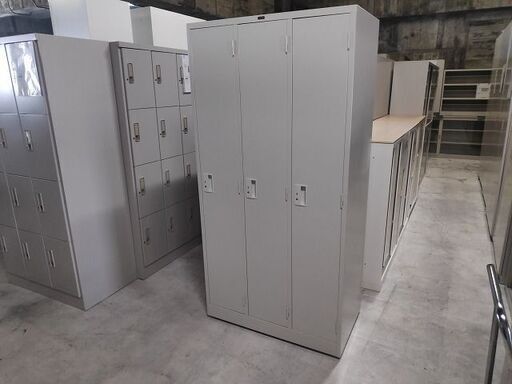 井上金庫 3人用ロッカー『未使用品！』 【リサイクルショップ