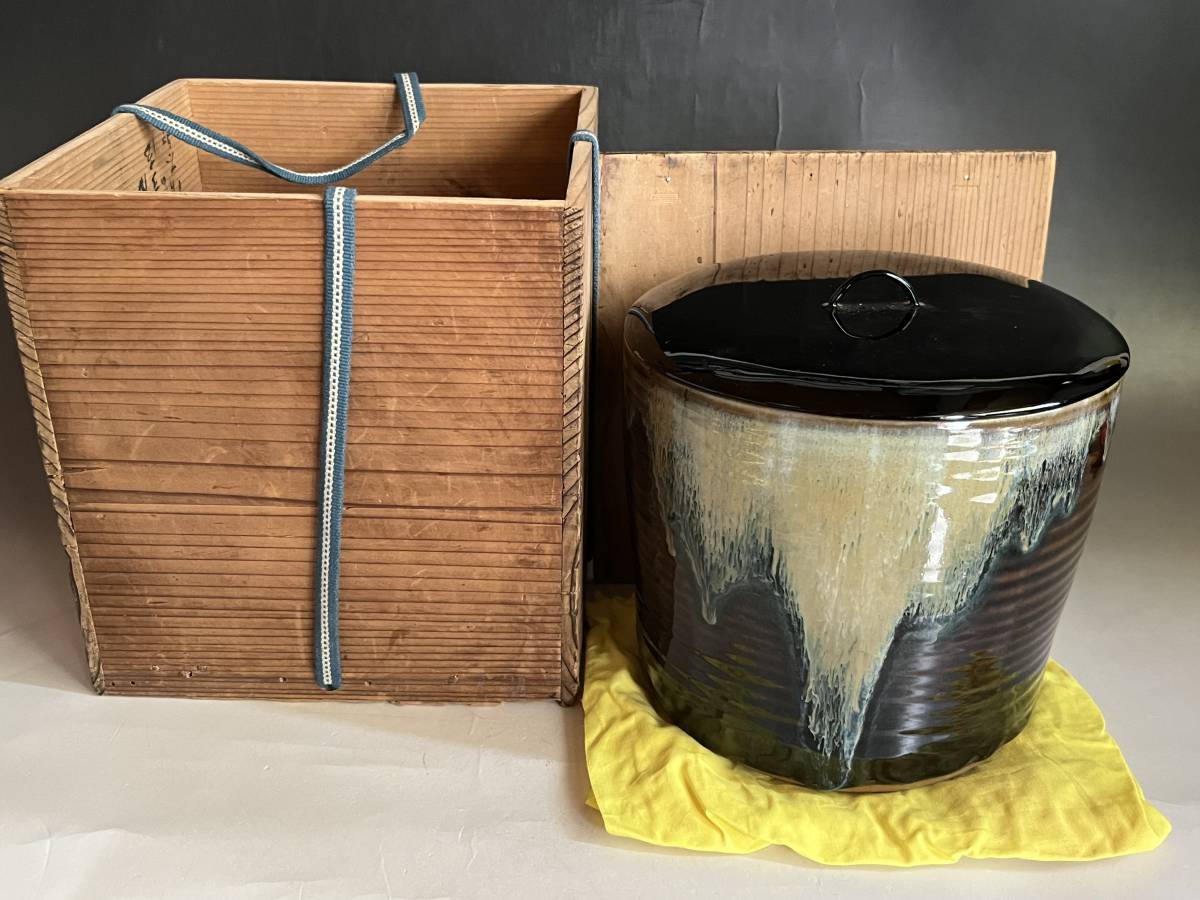 水指■高取焼 八仙窯 漆器蓋 涙紺 遠州七窯 塗蓋 直し有 飴釉 時代物 骨董■ 水指□高取焼 八仙窯 漆器蓋 涙紺 遠州七窯 塗蓋 古い水さし