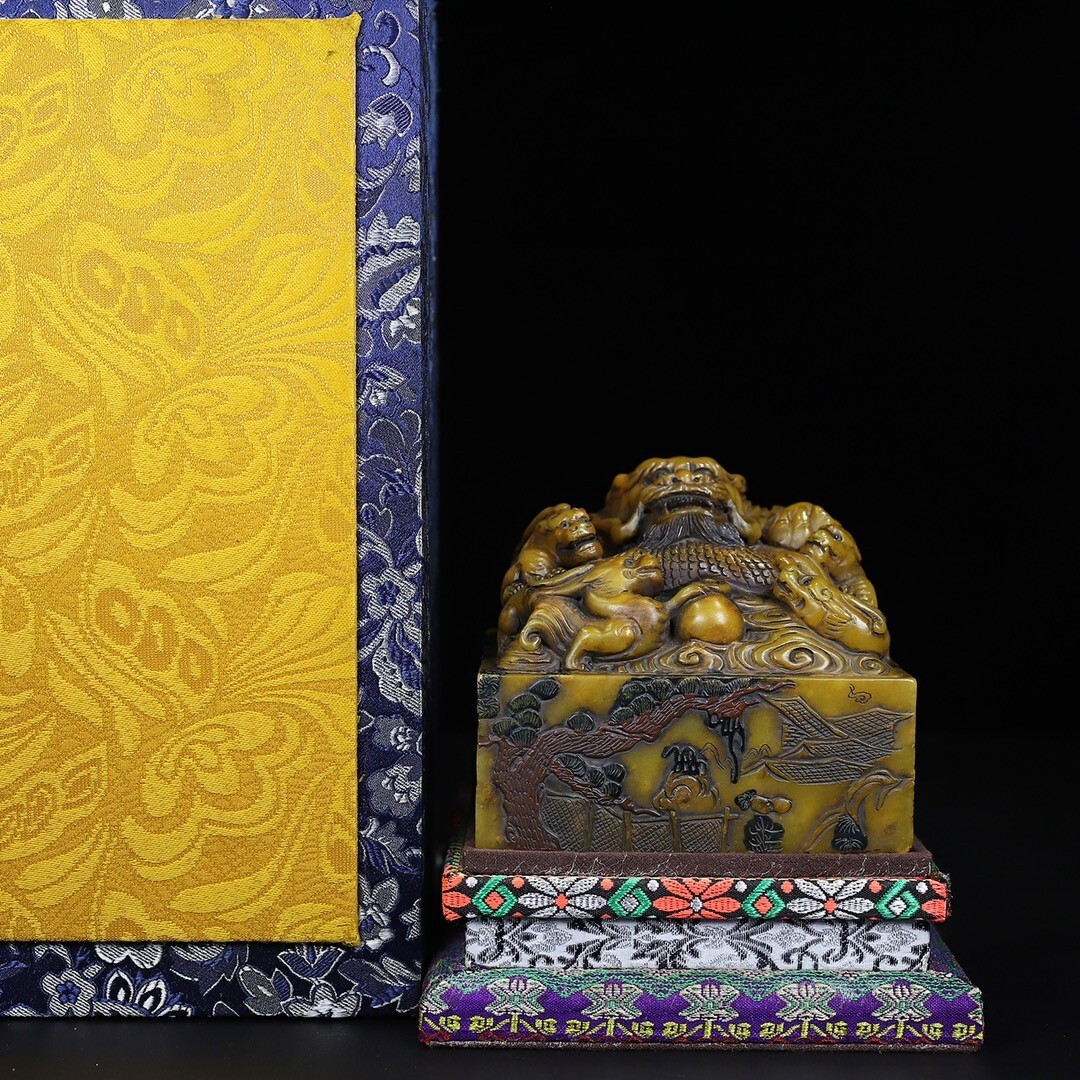 翡翠色獅子印 和田玉 彫刻 篆刻 中国美術 詳細不明 遺品整理 舊家藏出 根付 翡翠色獅子印 和田玉 彫刻 篆刻 中国美術 詳細不明 遺品整理 舊家