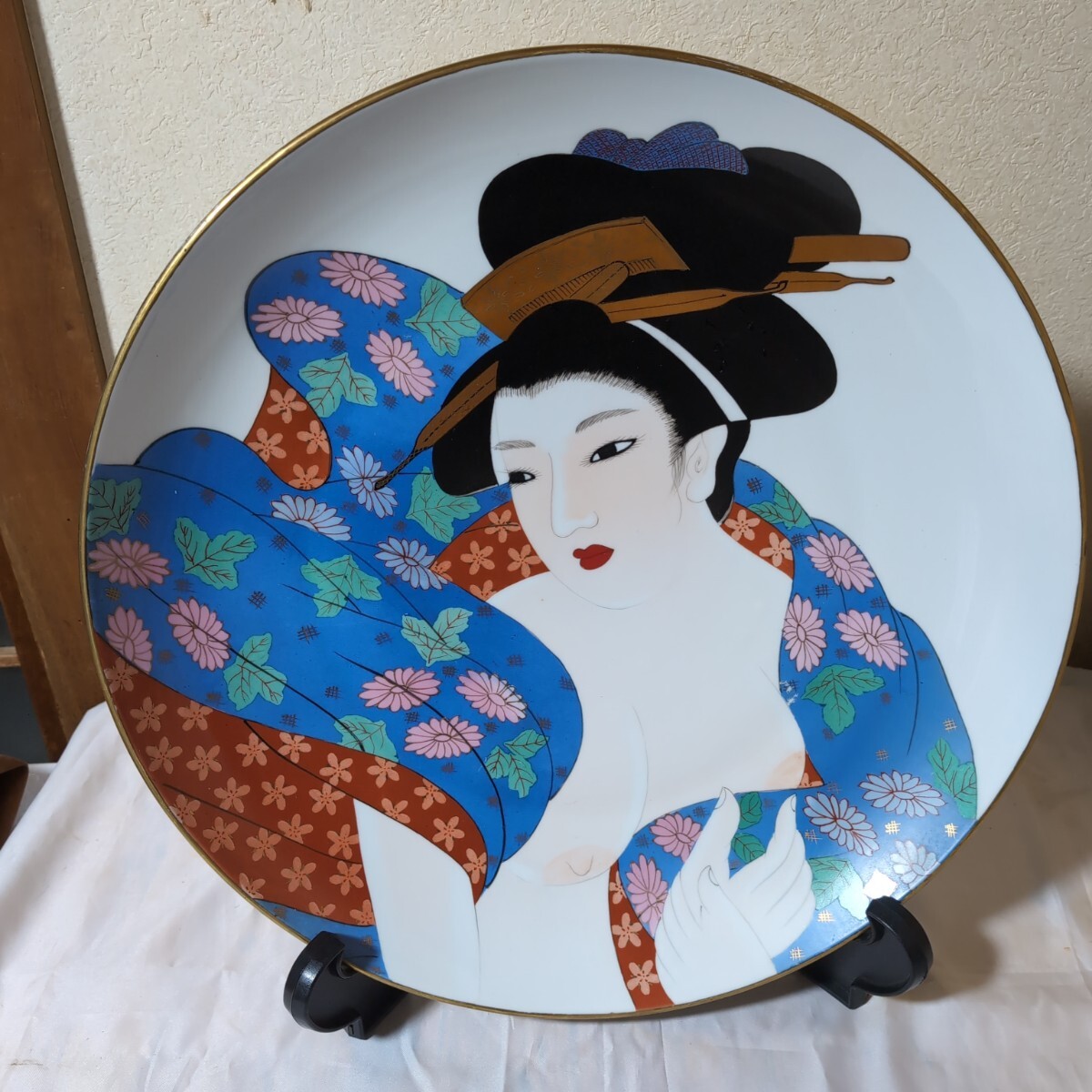 在銘【美人画】絹本　掛軸（天女・姑娘・浮世絵） 在銘【美人画】絹本 掛軸（天女・姑娘・浮世絵） - メルカリ