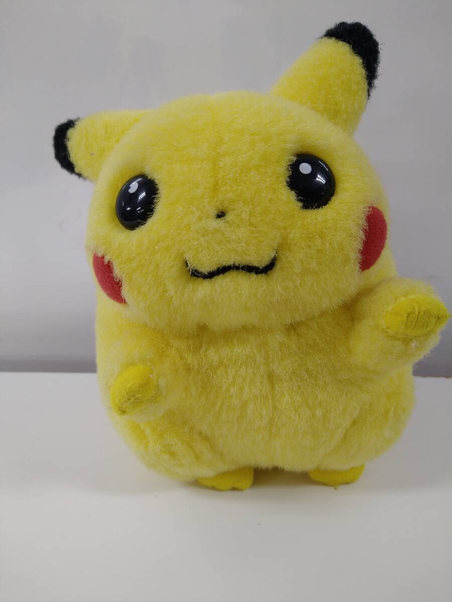 TOMY ポケモンぬいぐるみ お腹を押すと鳴くよ ! ピカチュウ 特価