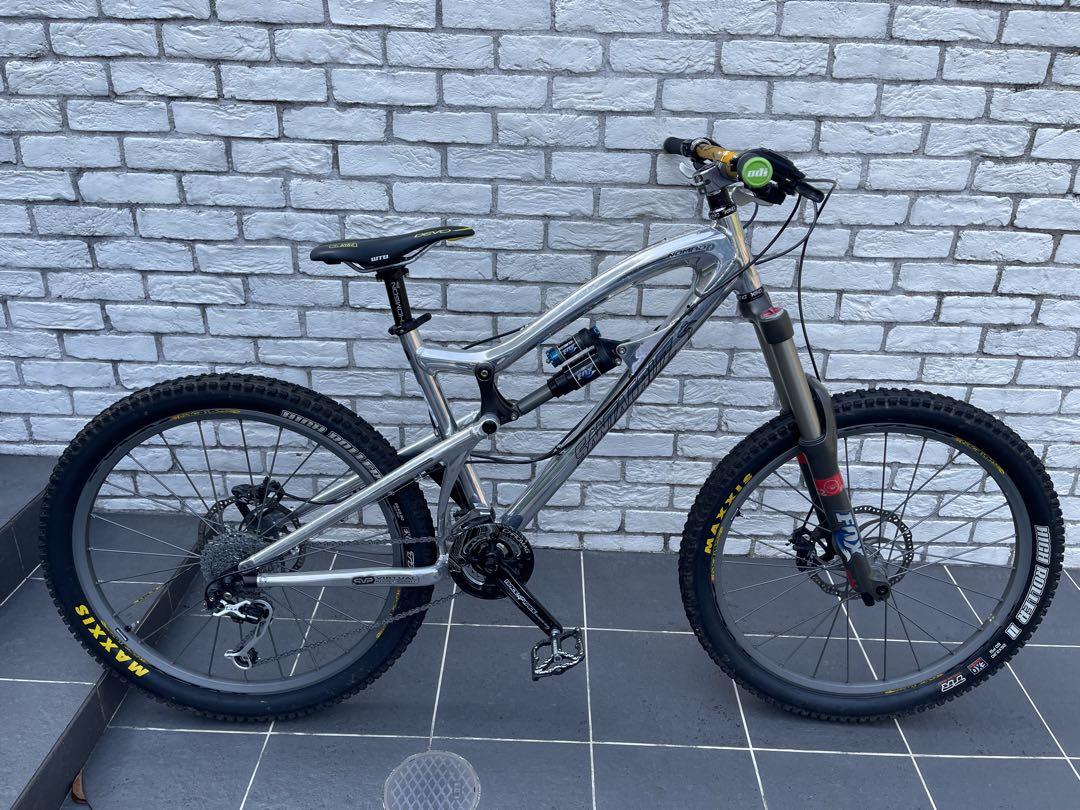 希少Santa Crtuz NOMAD 1 アルミポリッシュ仕上　2005 希少Santa Crtuz NOMAD 1 アルミポリッシュ仕上 2005
