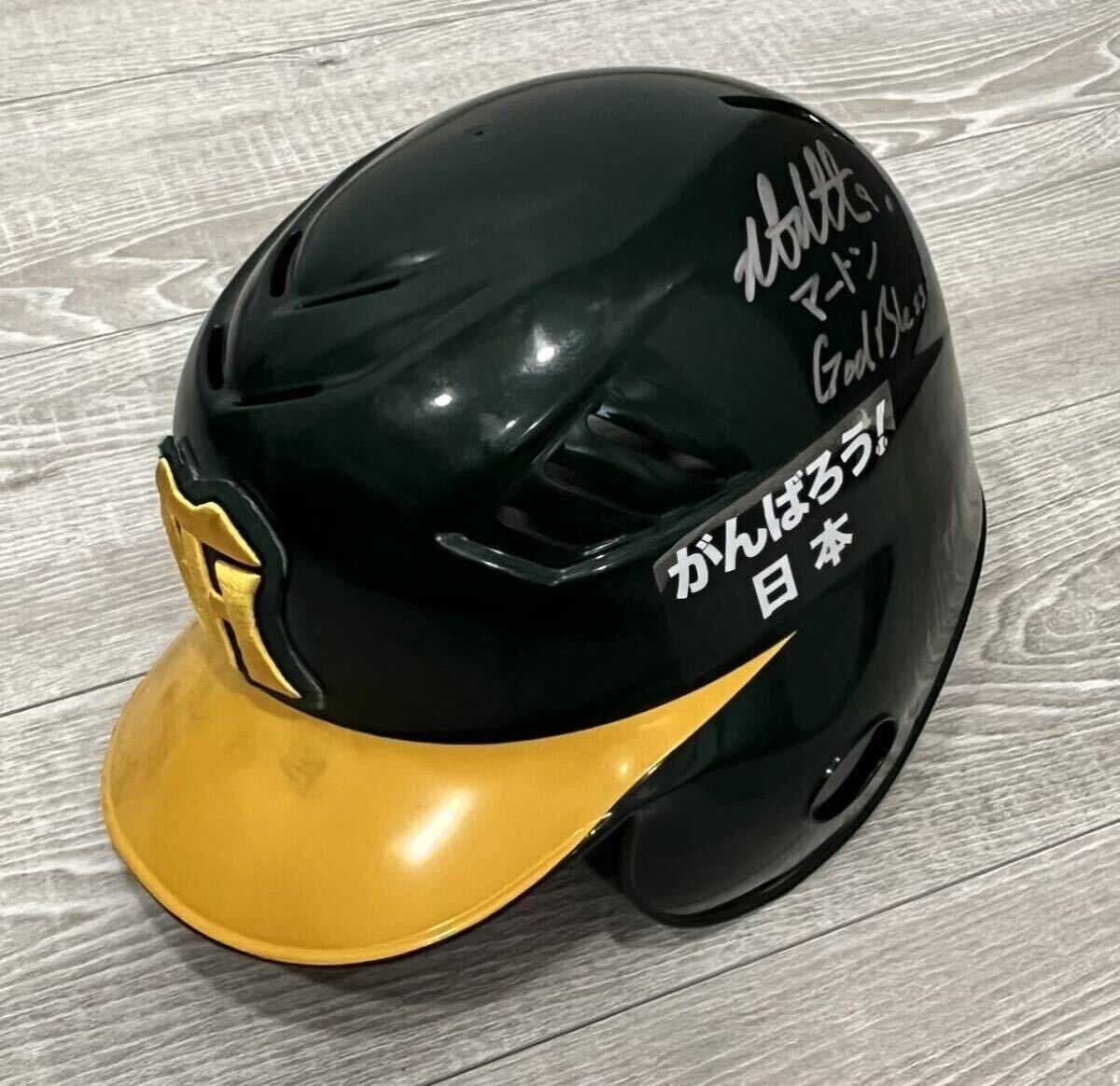 阪神タイガース 9 マートン2014実使用 直筆サイン入りヘルメット