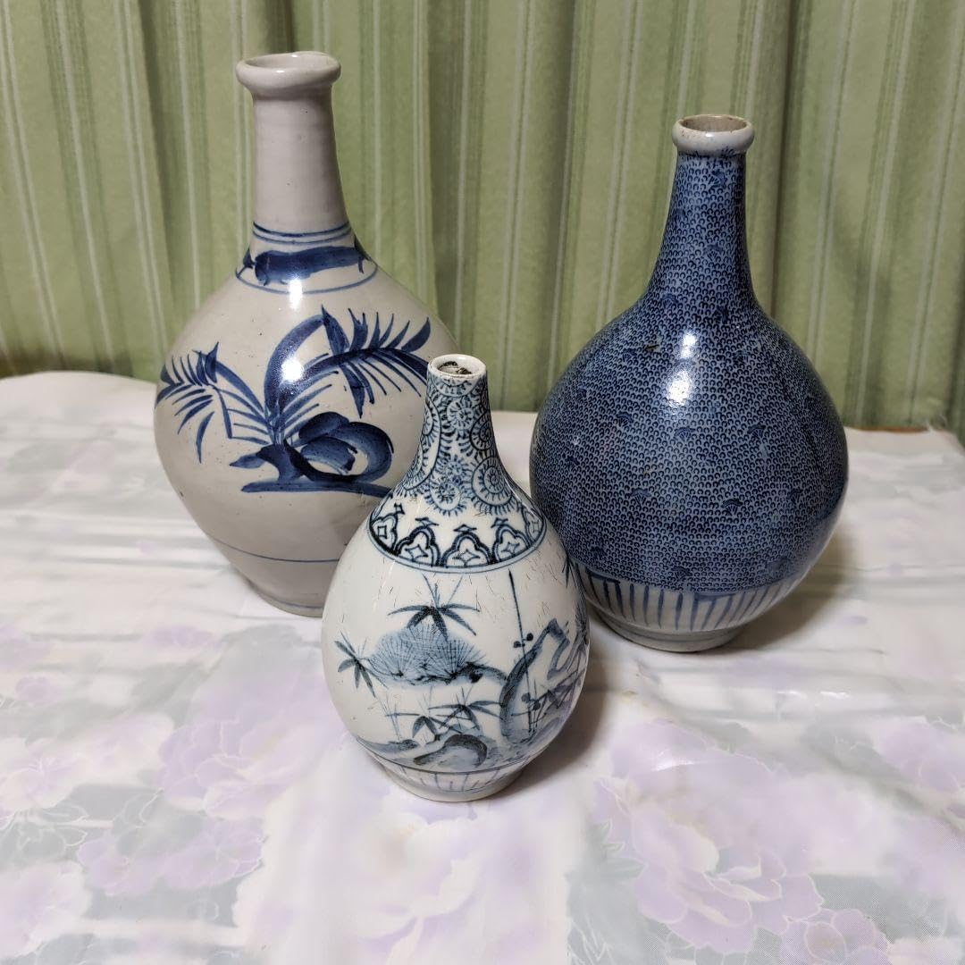 古伊万里、笹徳利、微塵徳利、松竹唐草模様徳利３点セツト 古伊万里、笹徳利、微塵徳利、松竹唐草模様徳利3点セツト 古