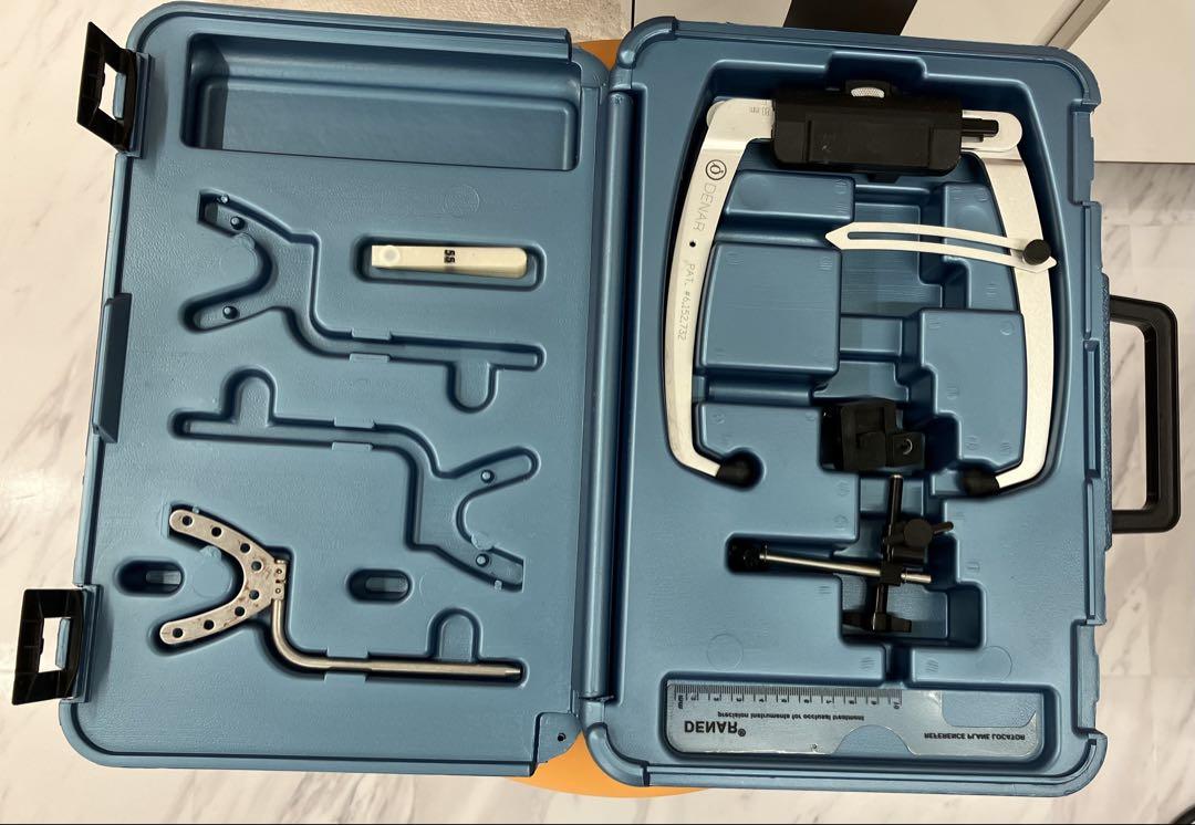 デナー咬合器用フェイスボウ、マウント用ジグ付き デナー咬合器用フェイスボウ、マウント用ジグ付き （今年の新作