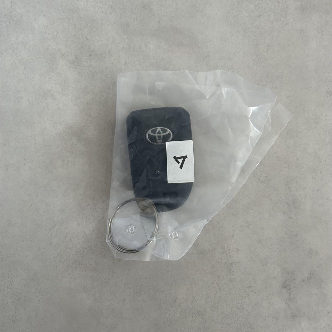 トヨタ 新品 純正 スマートキー （トヨタ ヤリスクロス G 1万Km