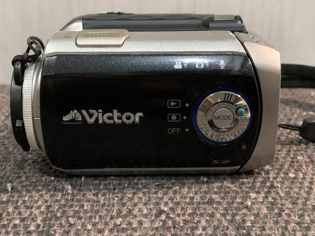 ビクター HDD ビデオカメラ GZ-MC200 （JVC Everio GZ-MC200
