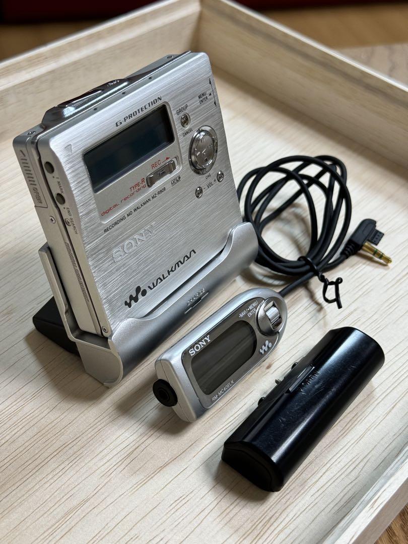 ◇◆◇ソニー SONY MDウォークマンMZ-R909 動作品◇◆◇ MZ-R909｜SONY ソニー MZ-R909 レッド MDレコーダー MDLP対応