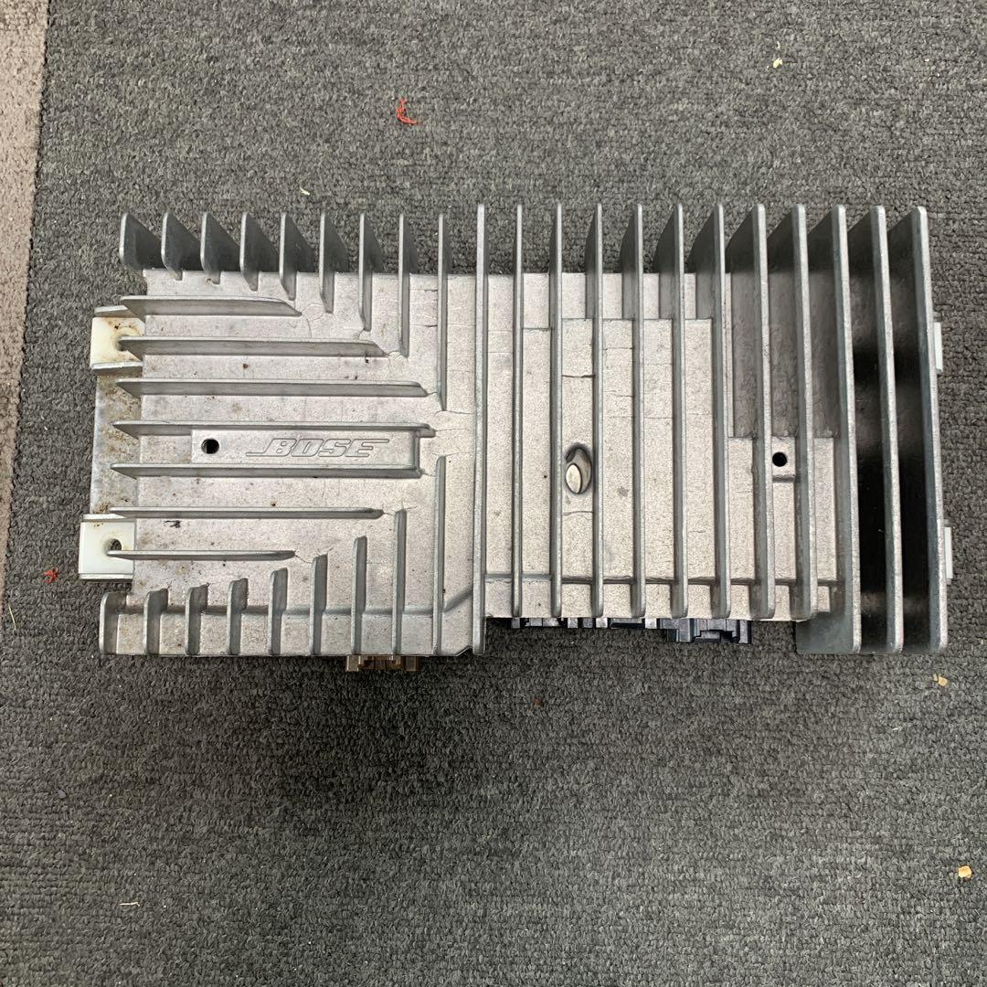 キャデラック エスカレード　Bose アンプ　 No 25939529 キャデラック エスカレードBose アンプ No 25939529