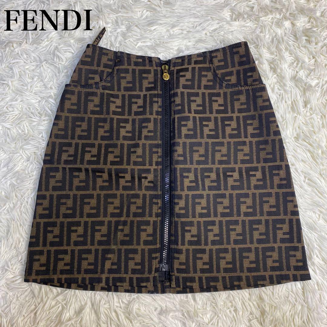 【希少】FENDI フェンディ　ジップアップ　ミニスカート　W24 ズッカ柄 希少】FENDI フェンディ ジップアップ ミニスカート W24 ズッカ