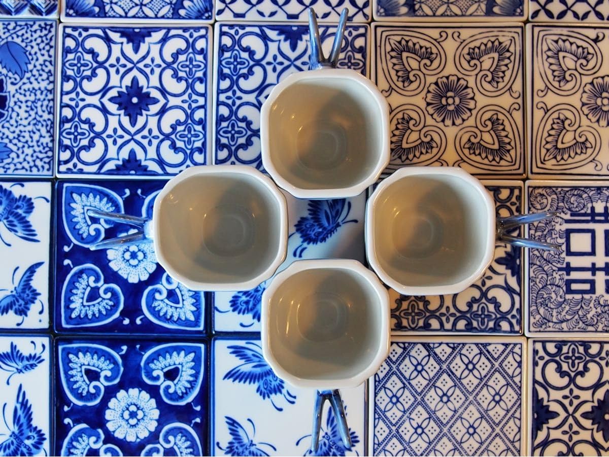 中国茶器　景徳鎮　手描き　茶杯　コーヒーカップ　女性ぴったり　青花磁　蝶々　３点 中国茶器 景徳鎮 手描き 茶杯 コーヒーカップ 女性 青花磁 蝶々