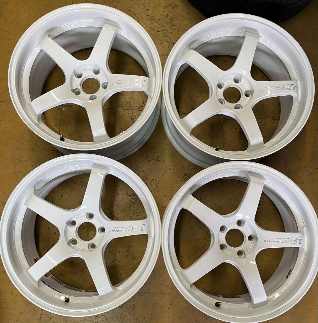 アドバンレーシングGT 19×9Jホワイト （WRXに白ホイ！ADVAN GT