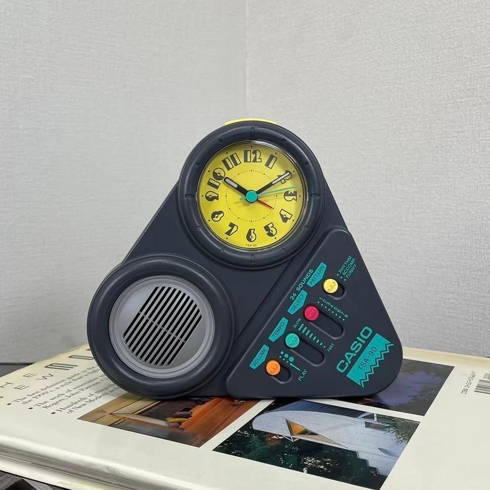 デッドストック CASIO カシオ 目覚まし時計 置き時計 未使用 箱付き Amazon.co.jp: CASIO(カシオ) 目覚まし時計 置き時計 ブラック
