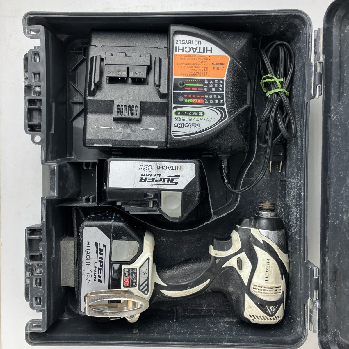 日立 - ЗЗHITACHI 日立 18v インパクトドライバ バッテリーx2 充電器 ケース付 WH18DBAL2 ホワイト ЗЗ【中古】HITACHI 日立 18v インパクトドライバ バッテリーx2
