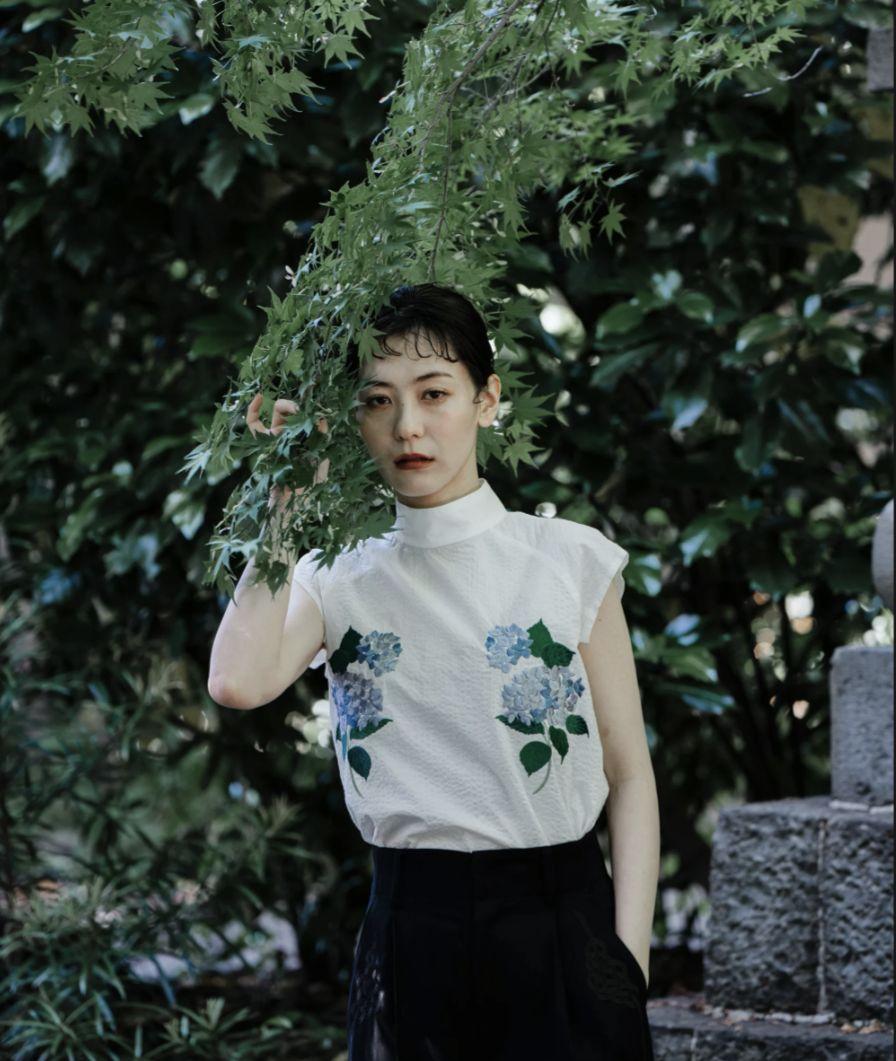 iCONOLOGY 花を着るブラウス【紫陽花】-white- （花を着る