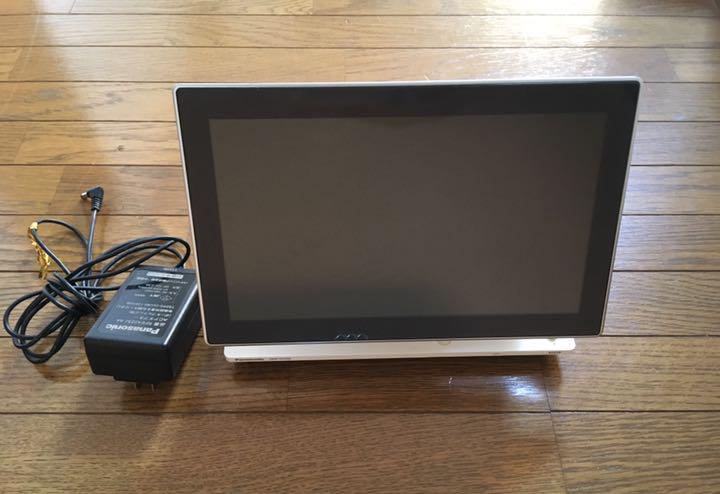 パナソニック・ポータブルテレビ☆ VIERA・DMP-HV200 概要 ポータブル地上デジタルテレビ DMP-HV200 | ポータブル
