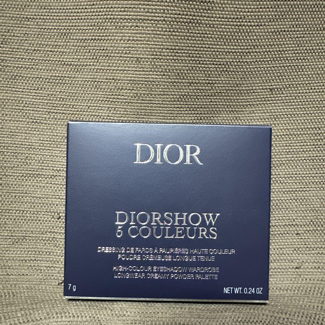 dior アイシャドウ　シルクトープ　新品　未使用 Christian Dior - Christian Dior ディオール 647 シルクトープ