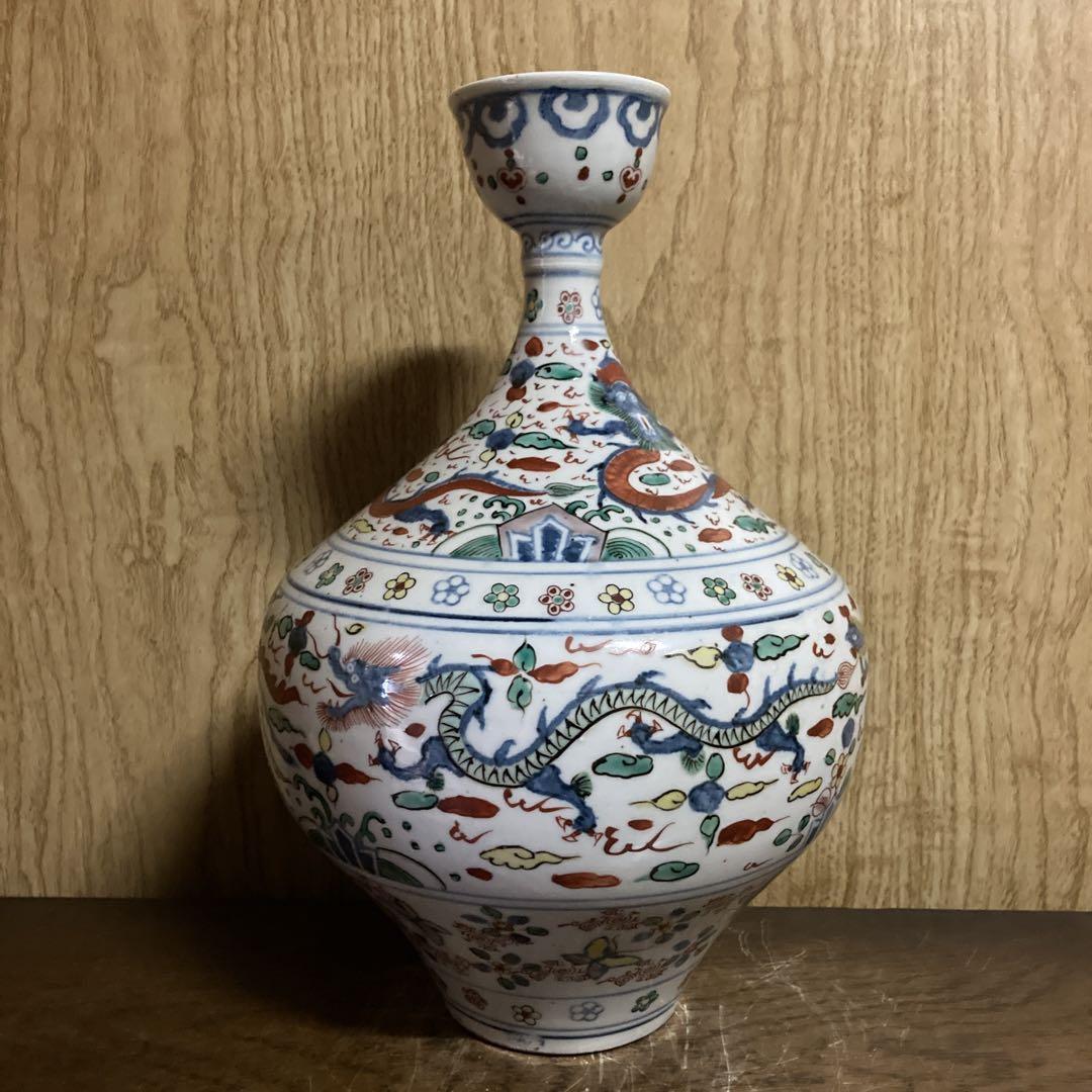 中国　色絵　瓶　龍鳳花蝶図　大明萬暦年製銘 中国 色絵 瓶 龍鳳花蝶図 大明萬暦年製銘 （中国 色絵 瓶 龍鳳花