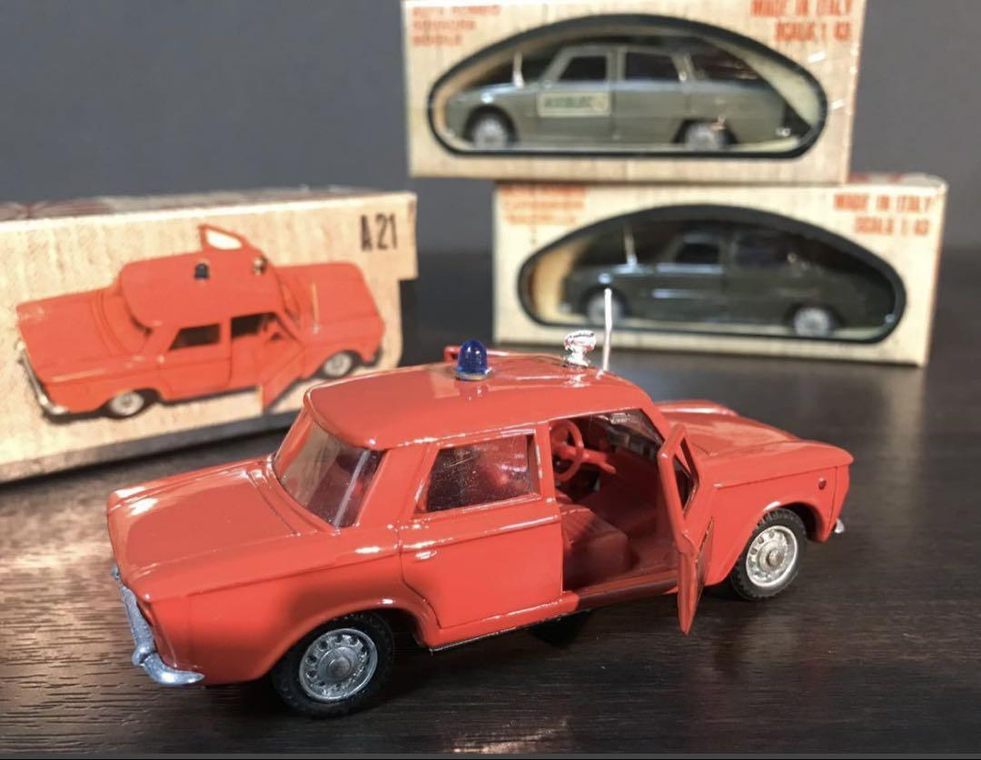 MEBETOYS(メーべトイズ)A21FIAT1500 1/43 イタリア製（Mebetoys