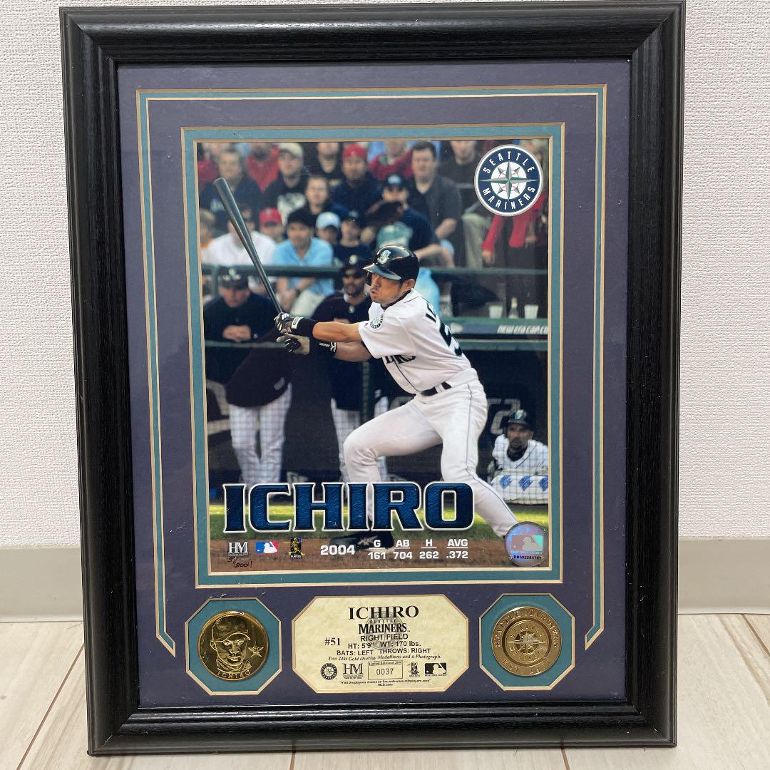 2004年にシーズンイチロー選手が最多安打達成記念の物です。 2004年にシーズンイチロー選手が最多安打達成記念の物です