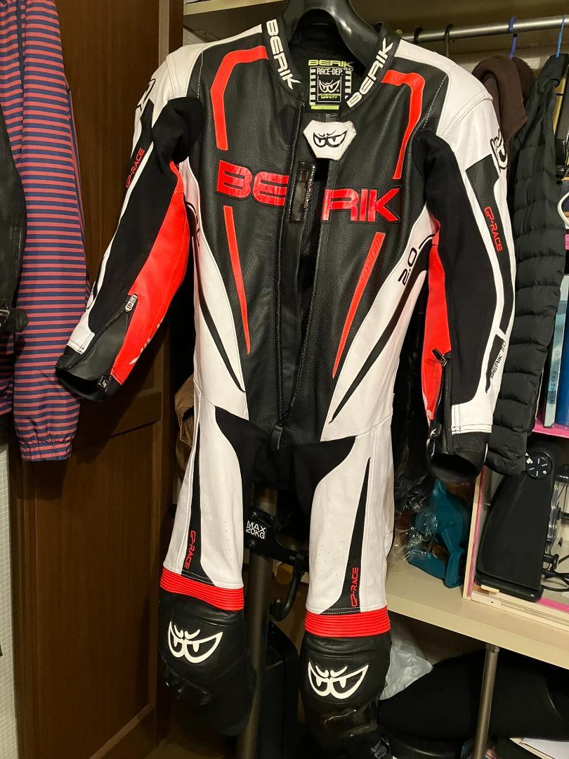 BERIK レザー革ツナギ サイズ50 BERIKレーシングスーツ 革ツナギ サイズ50 （ベリック BERIK