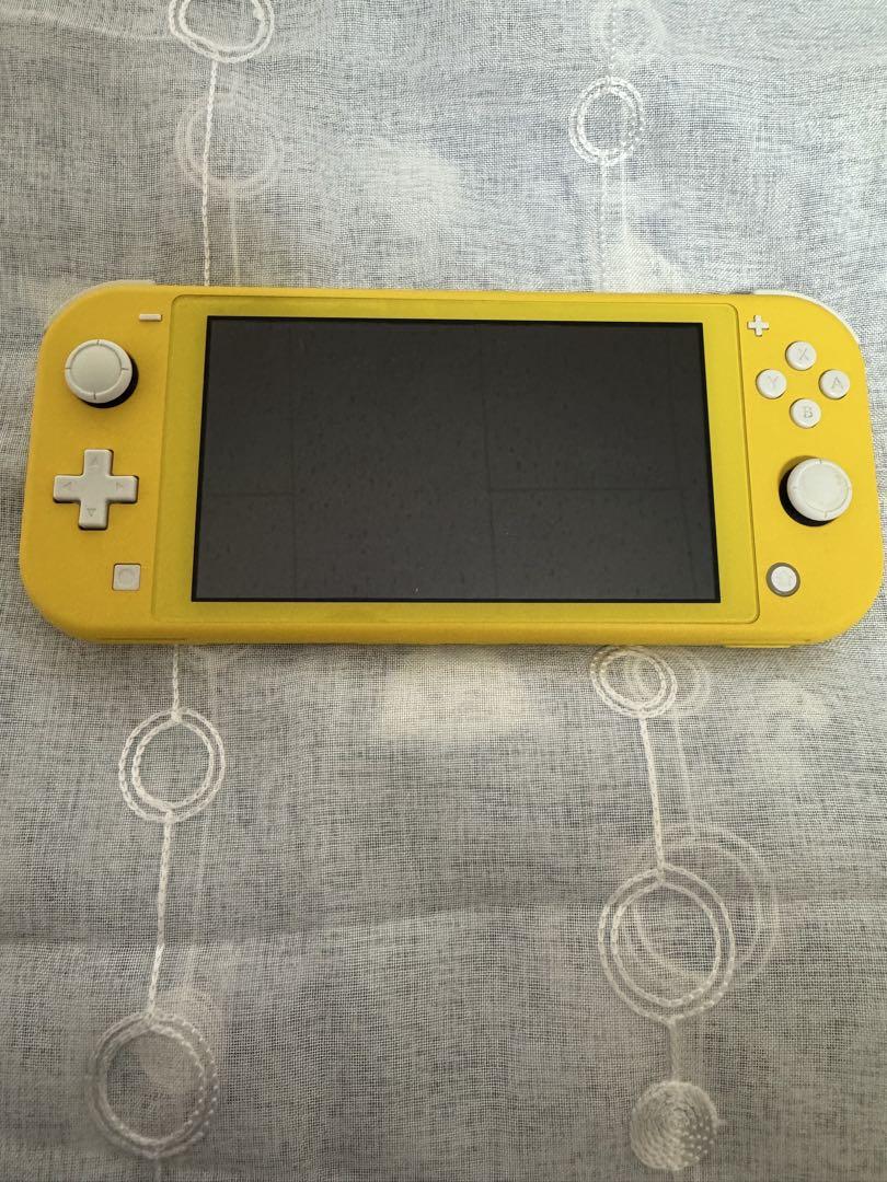 Nintendo Switch Lite イエロー 本体 カセット ケース付き