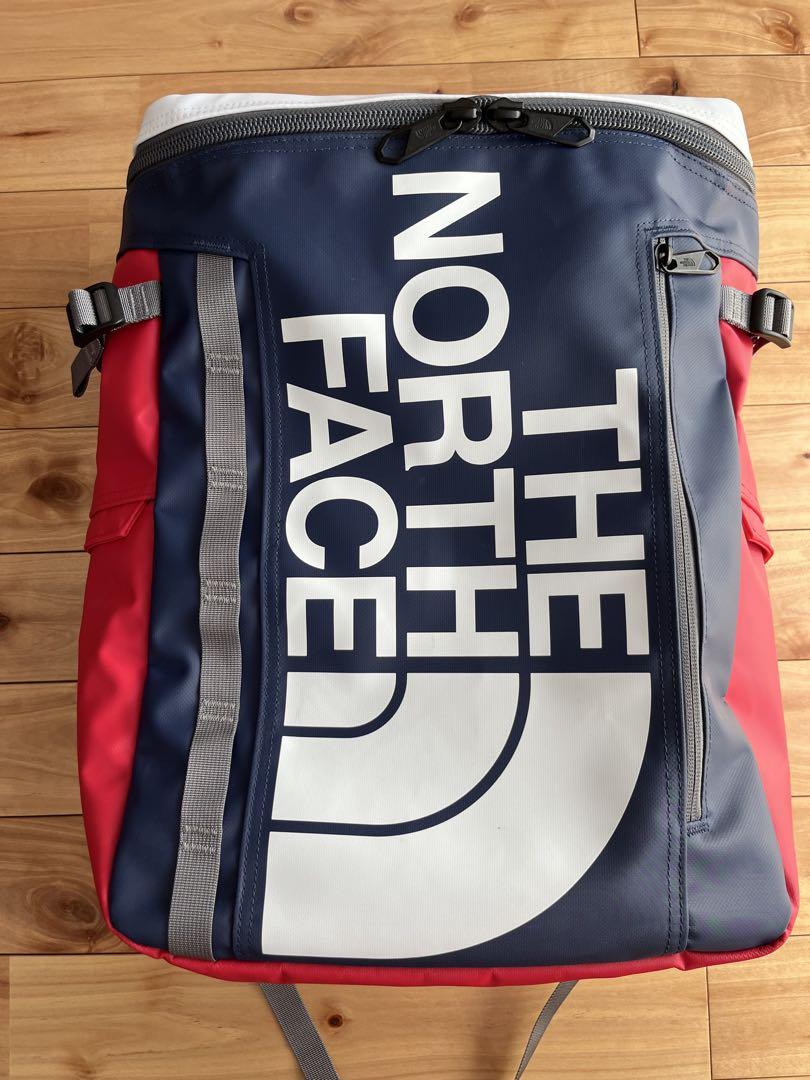 【Aさま専用】THE NORTH FACE ヒューズボックス 30Lトリコロール Aさま専用】THE NORTH FACE ヒューズボックス 30Lトリコロール
