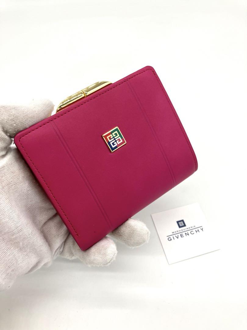 極美品 GIVENCHY ピンク レザー 二つ折り財布 がま口（GIVENCHY